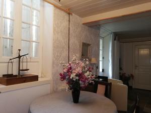 B&B / Chambres d'hotes LE CHATEAU Ste MARIE : photos des chambres