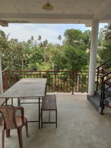 Master Bedroom with Lovely Environment