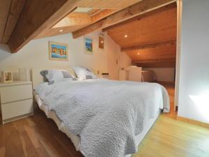 Maisons de vacances Villa in Gareoult with Private Pool : photos des chambres