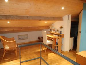Maisons de vacances Villa in Gareoult with Private Pool : photos des chambres
