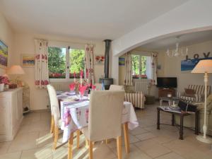 Villa in Garéoult with Private Pool