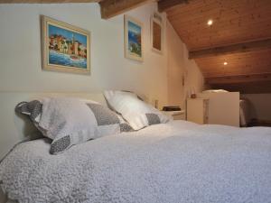 Maisons de vacances Villa in Gareoult with Private Pool : photos des chambres
