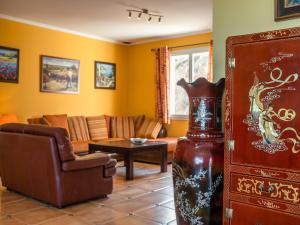 Villas Villa in Roquebrun with Private Pool : photos des chambres