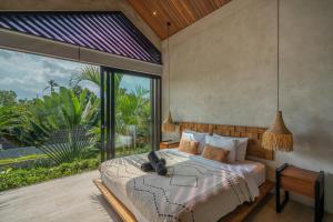 Casa Luca, Chic 1BR Tropical Hideaway in Pererenan