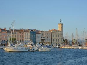 Maisons de vacances Saint-Maximin Pool & Peace : photos des chambres
