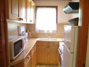 Ventron Chalet with Hill Views