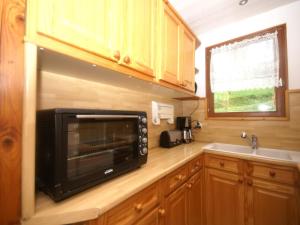 Ventron Chalet with Hill Views