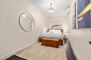 Historic Millers Point Stay 2BR Near Barangaroo
