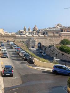 Entire floor with back yard