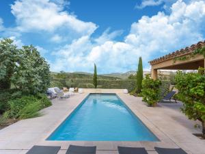 Villas Villa in Malaucene with Mont Ventoux Views : photos des chambres