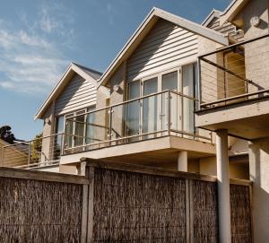 Sandy Nook Beachfront Bliss with uninterrupted Ocean Views - Ubytování bez kategorie ve městě Port Fairy