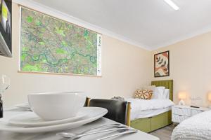 Leyton 1BR Flat Near Tube, 247 Gym, Tennis Court