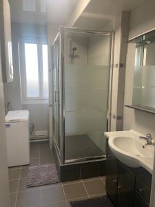 Appartements bedroom 75 m Close to Nancy Thermal : photos des chambres