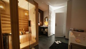 Maisons d'hotes LOVER'S ROOM OR : photos des chambres