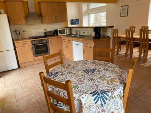 Maisons de vacances Cottage in Normandy near River Walks : photos des chambres