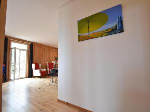 Maisons de vacances Mansion in Cuzy with Shared Pool : photos des chambres