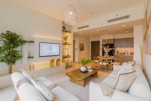 Sarora One - Japandi-Inspired 2-Bedroom Apartment in Act One, Downtown Dubai with Balcony & Burj Khalifa View