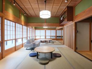 円坐 enza 定員12名! 広々貸切古民家, 香取神宮までお散歩, グランドピアノ, 屋根付きBBQ可, 駐車7台