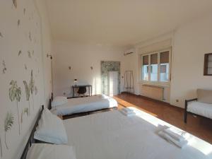 Chambre Quadruple Économique avec Salle de Bains Commune