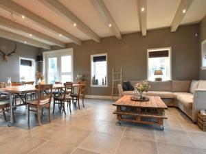 Spacious Holiday Home in the Beemster near a Windmill