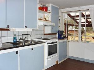 5 person holiday home in KALVSVIK