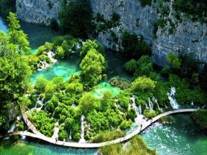 Modern Apartment in Starigrad with Garden