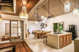 Villa Vaimala 4BR Pool Tropical Home Seminyak