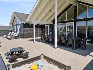 Luxury Beach House with Pool - By Traum Ferienwohnungen