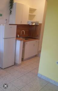 APARTMAN 3 KRISTINKA Gujinović