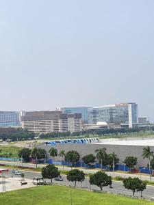 BS1016 Monarch Parksuites