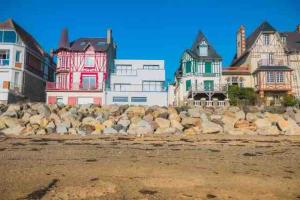 Maisons de vacances La petite bleue, Villa 300 m de la mer : photos des chambres