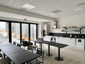 Appartements We Live Inn Sharies Reims - C403 : photos des chambres