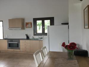 Cozy Villa with Pool and Parasol in Kirianna