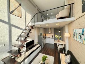 The Little Hanoi - Duplex - Old Quater - Street View