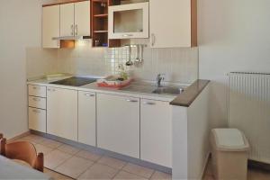 Apartment PINK in Starigrad Paklenica only 200 m from the sea