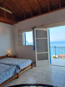 Total Blue Maisonette