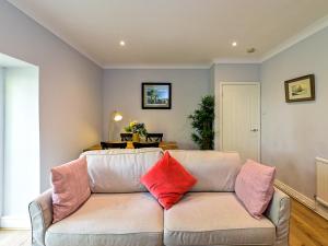 Stylish 1-Bed Flat w Garden in Leafy Pontcanna Pass the Keys