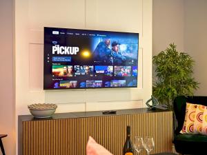 Stylish 1-Bed Flat w Garden in Leafy Pontcanna Pass the Keys