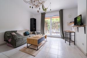 Appartements Le Moulin de la Flambere - Proche Aeroport : Appartement 1 Chambre