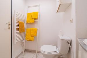 Appartements Le Moulin de la Flambere - Proche Aeroport : photos des chambres