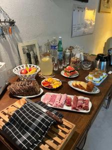 B&B / Chambres d'hotes Au pied de la Cathedrale : photos des chambres