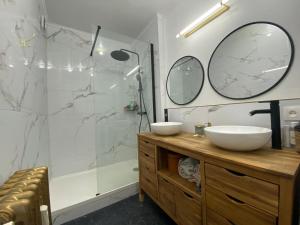 Appartements La Parenthese oceane, avec balcon et parking : photos des chambres