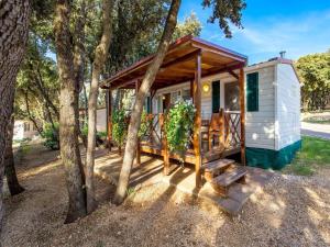 Mobile homes Rosemary in camping Strasko, Novalja 
