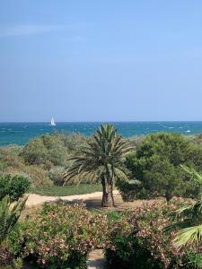 LAMOURETTE - Front de mer et piscine - Parking prive - WIFI