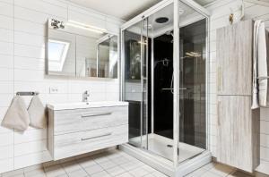 Spacious 3-Bedroom Apartment with Balcony and Free Parking Orkland near Trondheim