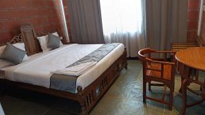 Satwa Courtyard by MagoStays - 4BR Pool Farmhouse