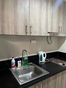 1 bedroom condo unit near MOA