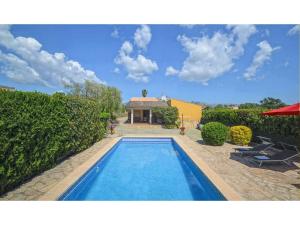 Cottage in Búger with Private Pool & Views