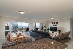 Beverly Hills Malibu 33