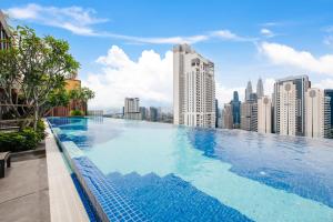 Majestic by Avery at KLCC#Located in the City Center#10 mins Walk to Twin Towers#Rooftop Infinity pool#中英文房东
